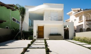 Sobrado Riviera de São Lourenço – Código 017